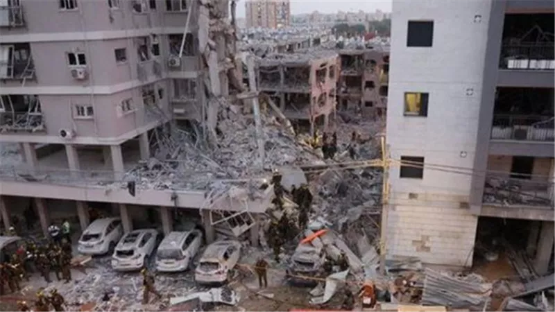قتلى ومصابون إسرائيليون بصاروخ إيراني غربي القدس