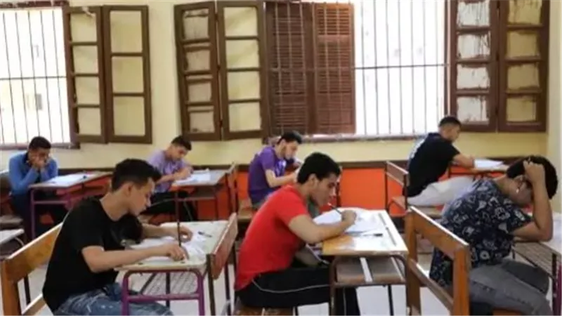 جدول امتحانات الثانوية العامة 2025.. موعد بدء اختبارات المواد الأساسية 