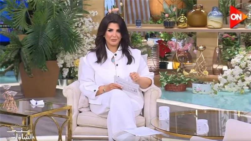 منى الشاذلي تكشف كواليس أزمة 