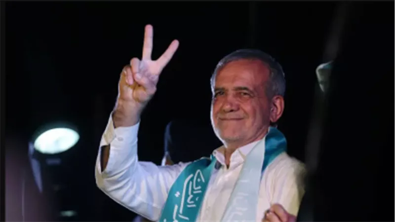 محاولة اغتيال الرئيس الإيراني خلال الهجوم الإسرائيلي على طهران.. إصابة بزشكيان وتحقيقات حول اختراق أمني خطير
