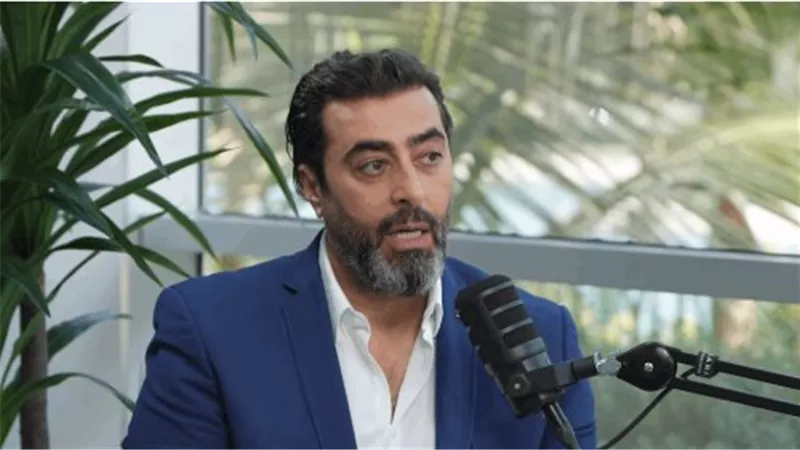 باسم ياخور.. من نجم الكوميديا إلى واجهة الجدل السياسي والاعتذار العلني