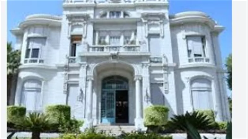 جامعة عين شمس الأهلية الجديدة تحذر الطلاب وأولياء الأمور من هذه الإعلانات.. مميزات الدراسة بالكلية ونظام الدراسة