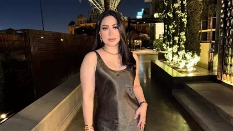 بوسي تعلق على أزمة حذف أغنيات أحمد عامر: 