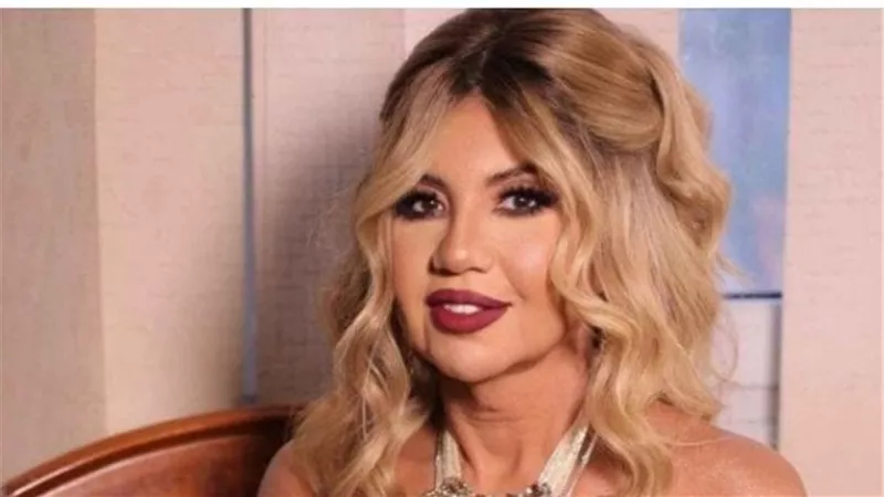 تأجيل دعوى أسرة محمود عبد العزيز ضد بوسي شلبي للمطالبة بتعويض 10 ملايين جنيه إلى سبتمبر المقبل