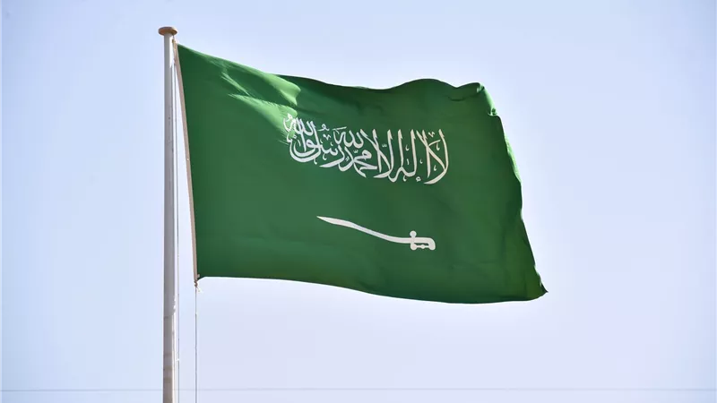 السعودية.. إعدام مواطنين أدينا بارتكاب 