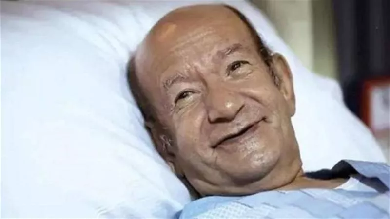 لطفي لبيب في العناية المركزة بعد تدهور مفاجئ: مسيرة فنية وعسكرية حافلة