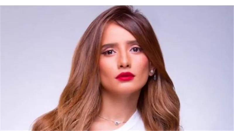 زينة.. أبرز محطات النجاح والصراع في مشوارها الفني