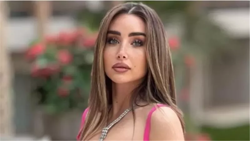 هنا الزاهد: مسيرة نجمة صنعت مجدها بخفة دمها وجمالها الطبيعي