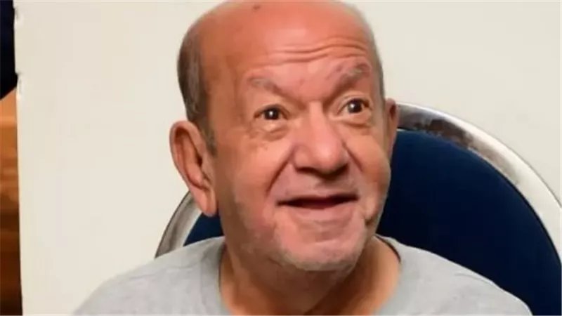 شخصية عم راضي في عسل أسود: الكوميديا والإنسانية في آنٍ واحد