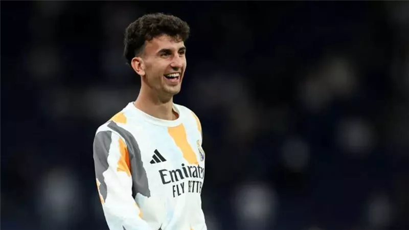 رسميا.. ريال مدريد يعلن انتقال لاعبه جاكوبو رامون إلى كومو الإيطالي