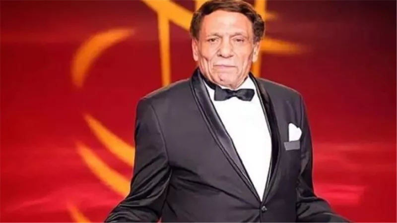 الزعيم عادل إمام يظهر من جديد في زفاف حفيده.. ورسائل حب من الجمهور والنجوم
