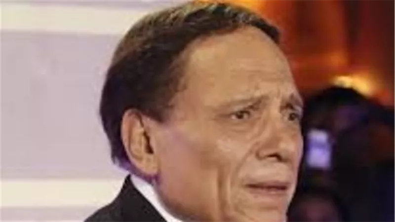 كل ما تريد معرفته عن عادل إمام: حياته، مسيرته، أبرز أفلامه وظهوره الأخير