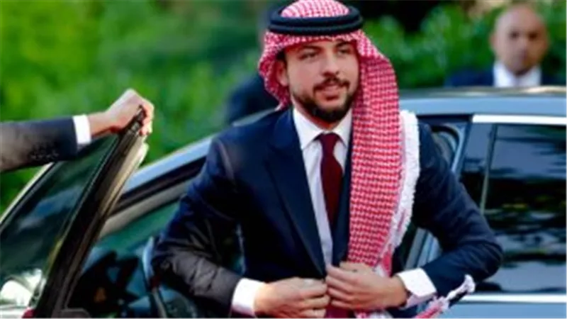الحسين بن عبد الله في عيون الأردنيين.. مبادرات ولي العهد