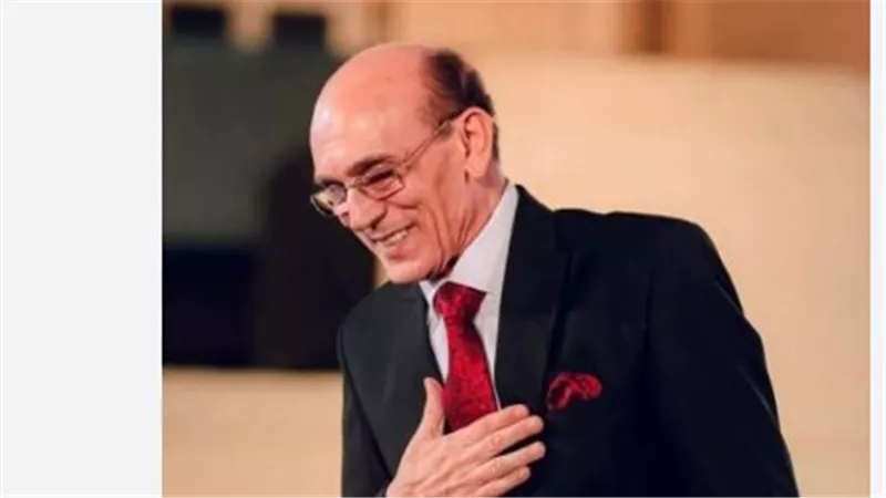 أبرز أعمال محمد صبحي الفنية والمسرحية.. فن ملتزم ورؤية مختلفة
