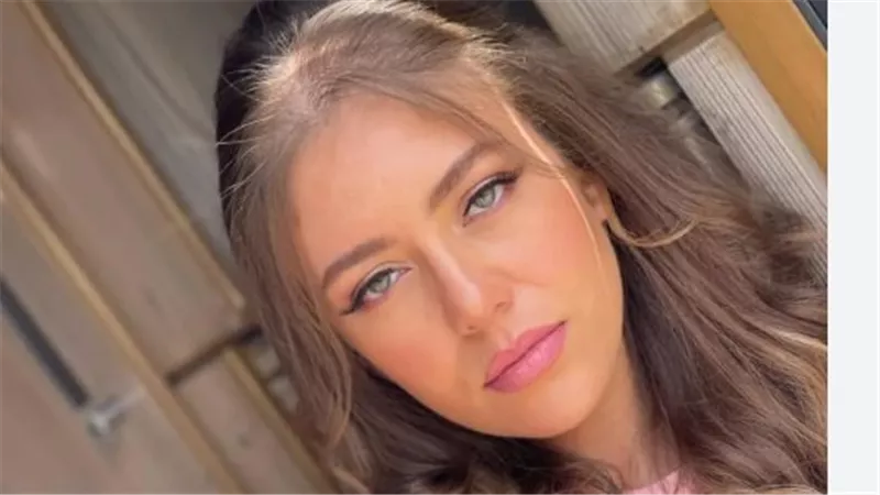 رحمة حسن تُهاجم عيادة تجميل شهيرة: تسببت لي في صلع دائم وتدمير نفسيتي