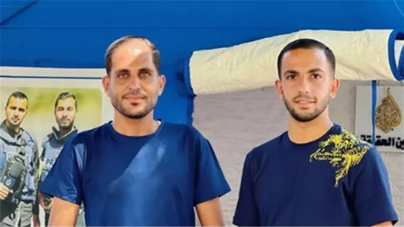 اغتيال صوت الحقيقة: الاحتلال يستهدف الصحفيين أنس الشريف ومحمد قريقع