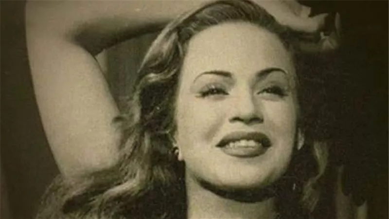هند رستم.. أيقونة السينما المصرية و