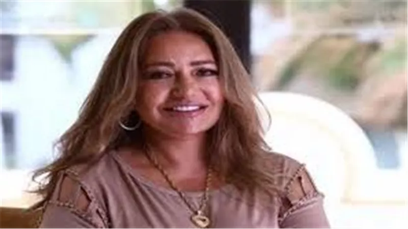 من هي ليلى علوي؟ السيرة الذاتية والمسيرة الفنية للفنانة المصرية