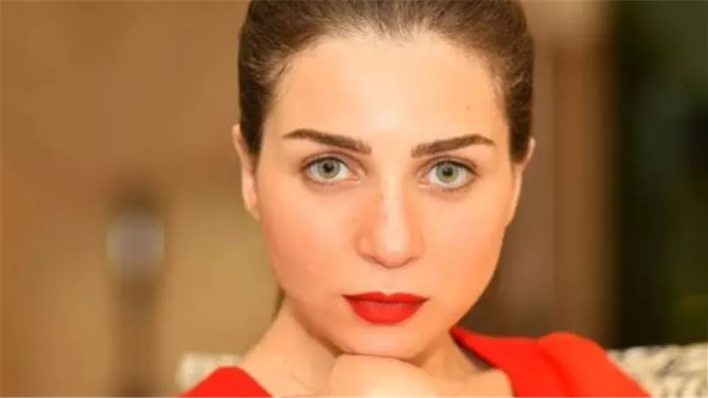 أفلام مي عز الدين بين الكوميديا والرومانسية: رحلة فنية ناجحة