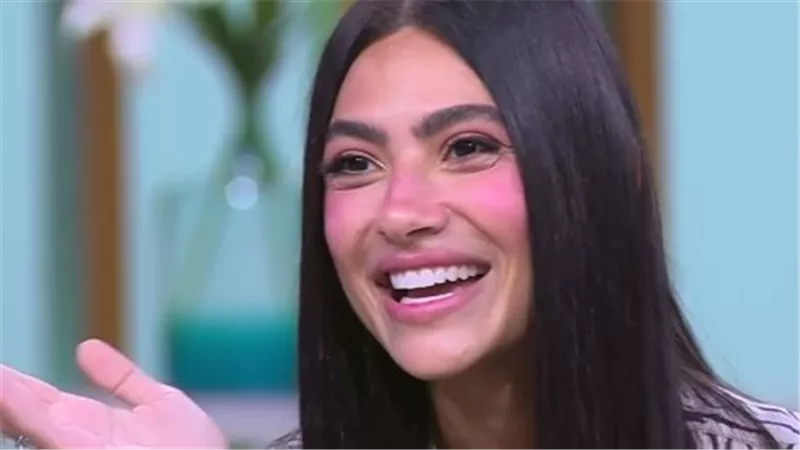 من هي هدى المفتي؟ قصة نجاحها وأبرز محطات مسيرتها الفنية