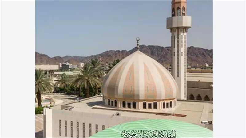 وظائف الباحثين والمترجمين والمخططين الاستراتيجيين في المجمع
