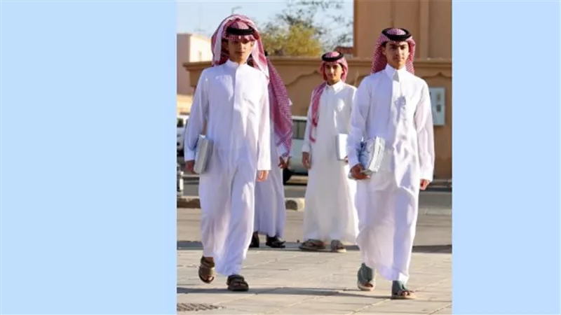 انتظام الطلاب والطالبات في مقاعد الدراسة للعام الدراسي 1447هـ