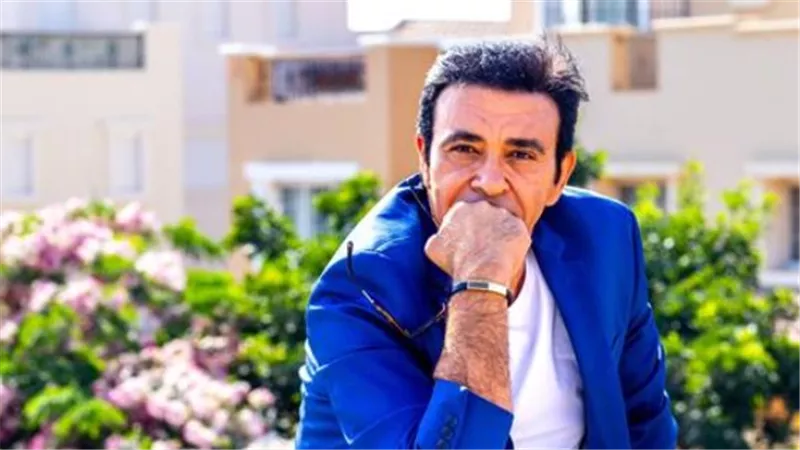 ماسبيرو يودّع أحد أبرز مذيعيه.. ذكريات مع الإعلامي عاطف كامل