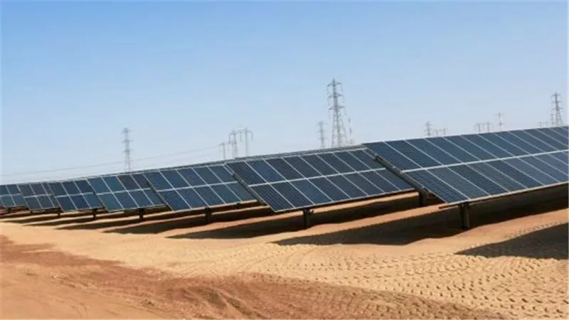 مشاريع الطاقة الشمسية في الجنوب: إنارة 687 ألف منزل وتحسين جودة الحياة
