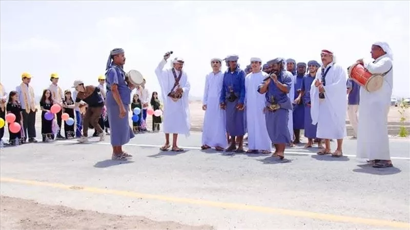 عروض كرنفالية إماراتية وجنوبية خلال افتتاح محطة شبوة للطاقة الكهربائية بدعم أبو ظبي