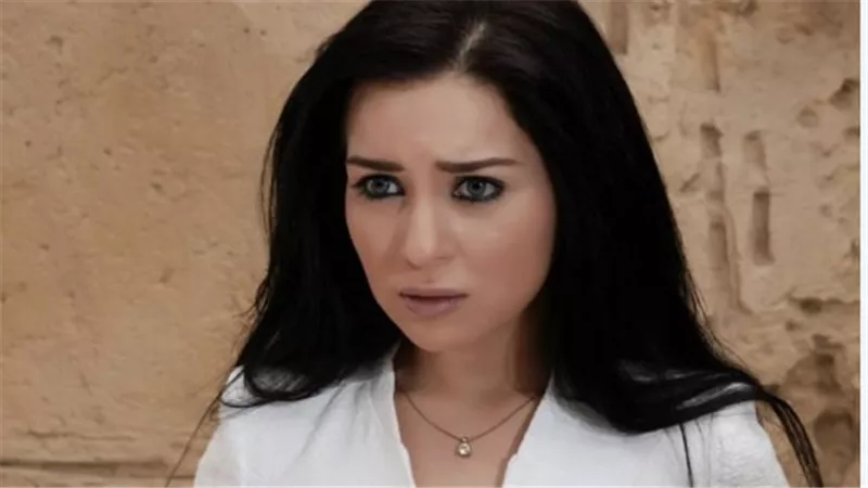 سر نجاح مي عز الدين وكيف حافظت على شعبيتها طوال السنوات
