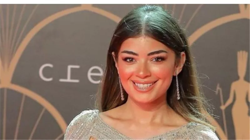 من وراء الكاميرا: ليلى زاهر تثبت أن النجاح طريق صعب لا يراه الجميع