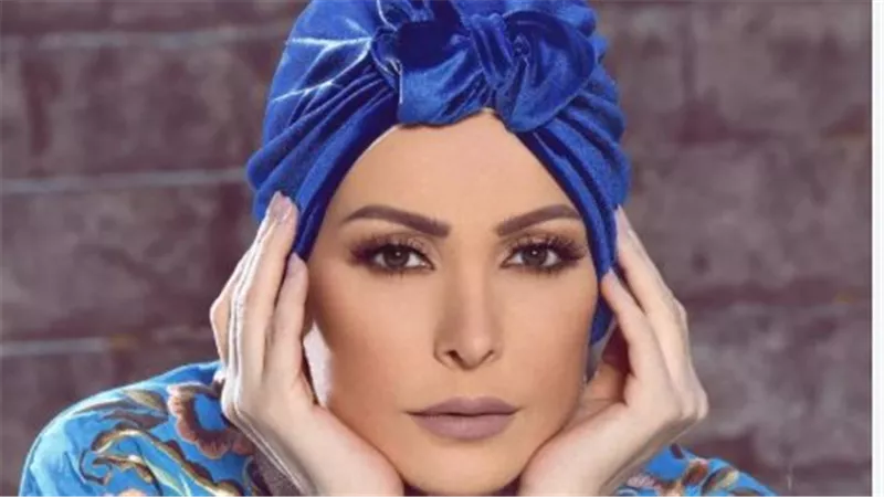 لماذا اعتزلت أمل حجازي الفن عام 2017؟ وما سر خلعها للحجاب؟