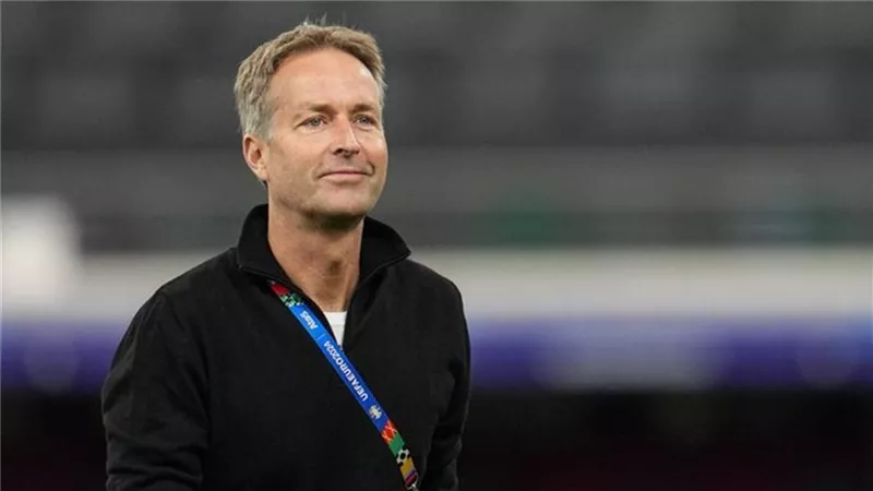 باير ليفركوزن يعلن تعيين هيولماند مديرا فنيا خلفا للمُقال تين هاج