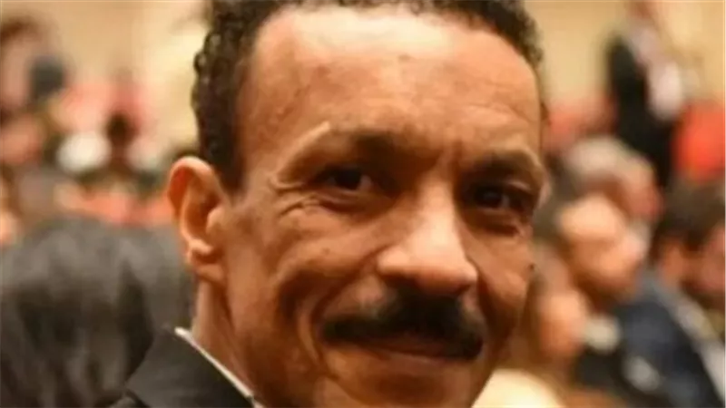 النشأة والدراسة: رحلة محمد فاروق شيبا من الرياضة إلى عالم الفن