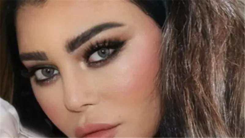 هيفاء وهبي بين الغناء والتمثيل: أيقونة الجمال وصاحبة البصمة الفنية المميزة