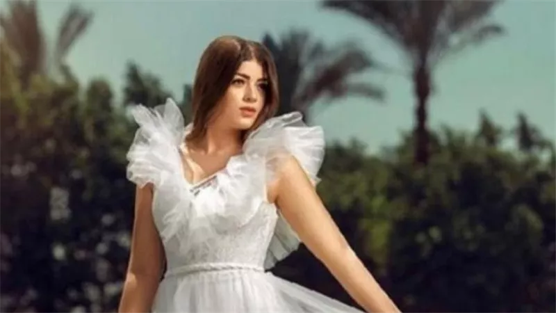 ليلى أحمد زاهر تتألق في حكاية 