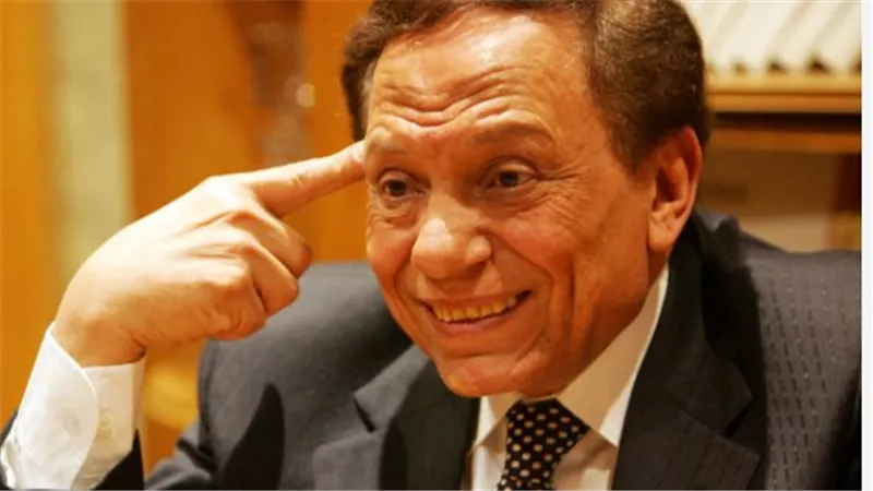 عادل إمام يلهم الأفراح: والد يحتفل بزفاف نجله بطريقة الزعيم