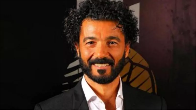 خالد النبوي يتوج بجائزة فاتن حمامة للتميز في مهرجان القاهرة السينمائي