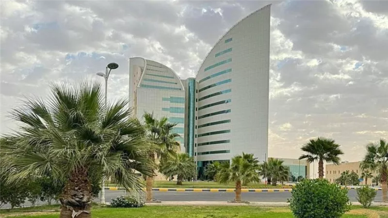 الدراسة عن بُعد بعد تعليق الدراسة في جامعة نجران: دليل شامل للطلاب
