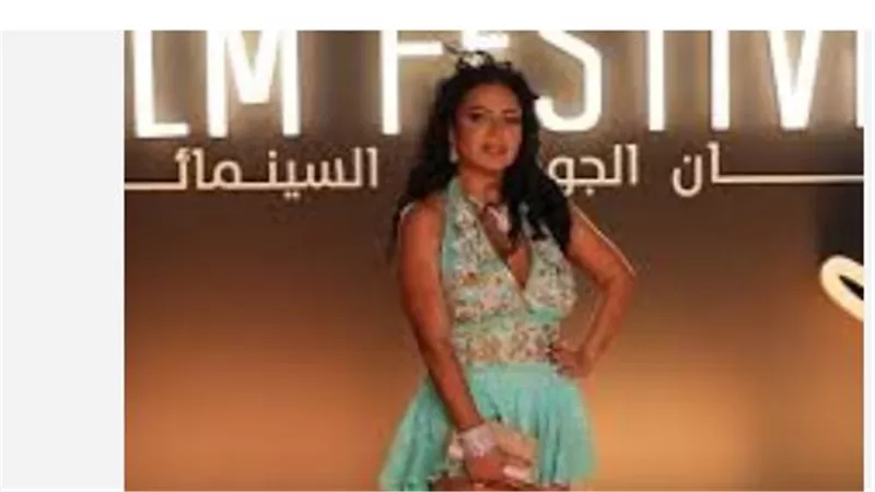 الفساتين الصيفية المميزة التي اختارتها رانيا يوسف