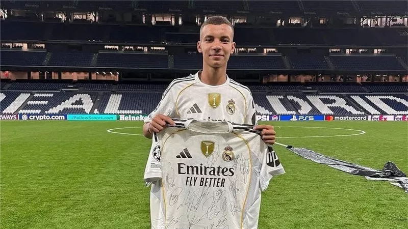 من هو عبد الرحيم المُكرم في البرنابيو قبل مباراة ريال مدريد وإسبانيول؟