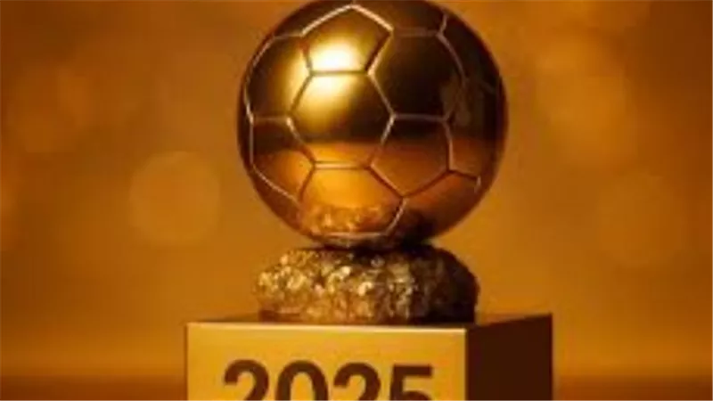 قائمة العشرة الأوائل في جائزة الكرة الذهبية 2025