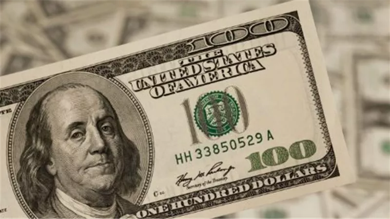 انخفاض سعر الدولار اليوم الخميس إلى 48.09 جنيه للشراء بمنتصف التعاملات