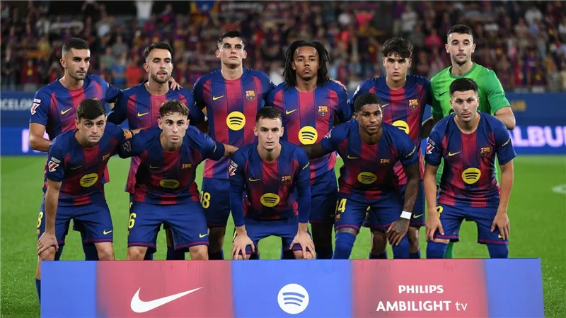 راشفورد يقود تشكيل برشلونة لمواجهة ريال أوفييدو في الدوري الإسباني