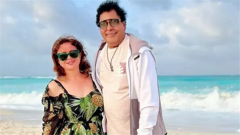 إلهام شاهين ومحمد منير.. صداقة وفن يجمعان النجوم الكبار