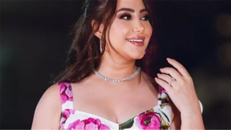 المطربة بوسي بين الغناء والتمثيل.. فنانة متعددة المواهب
