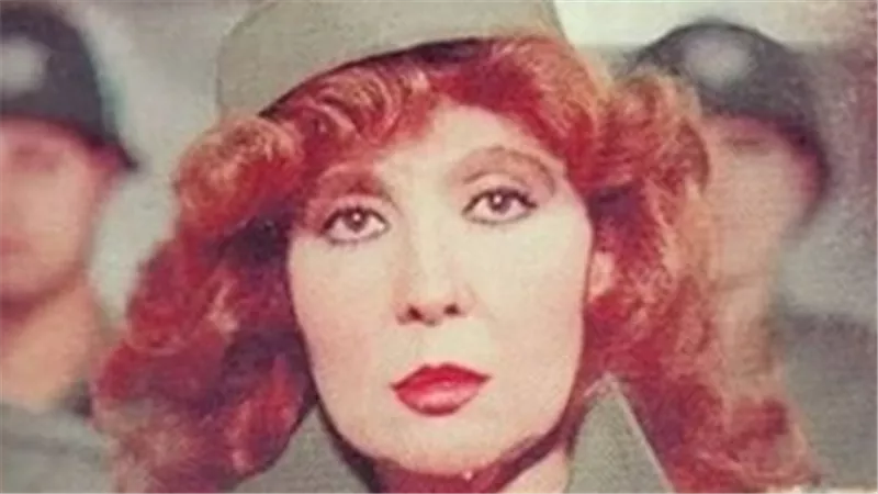 نادية الجندي: أيقونة السينما المصرية وجاذبيتها اللافتة