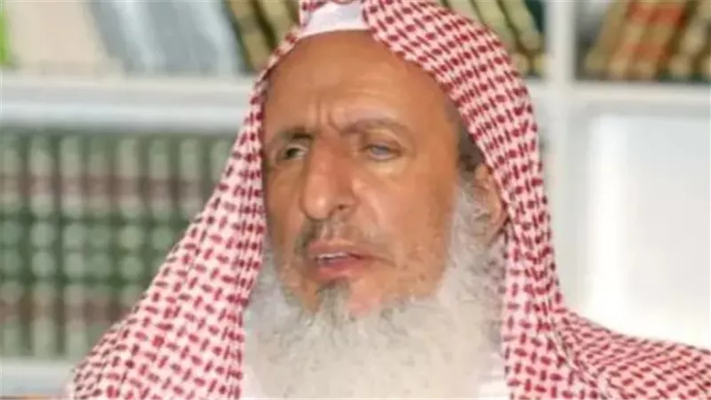 إرث الشيخ عبدالعزيز آل الشيخ مفتي السعودية.. فتاوى شرعية وحكمة وسطية في مواجهة التحديات المعاصرة