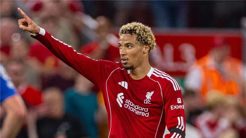 لاعب ليفربول يحصد جائزة الأفضل في الجولة الـ16 من الدوري الإنجليزي