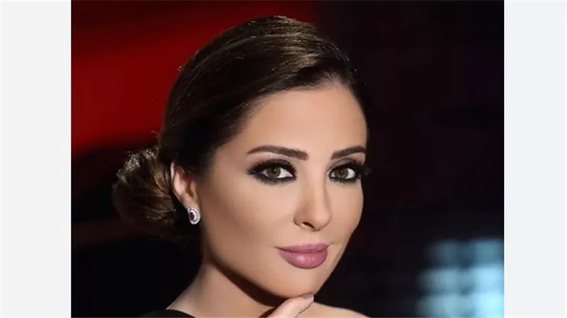 رد فعل وفاء الكيلاني على سؤال صحفي يثير تفاعل الجمهور العربي.. وترد: 